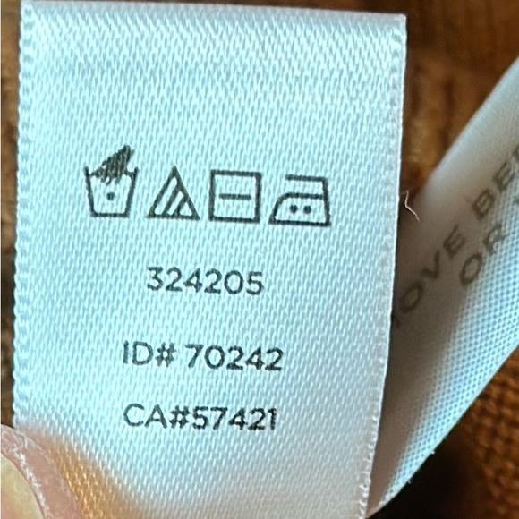 NWT loft short sleeve top size S petite. Caramel color , excellent condition - Picture 7 of 9